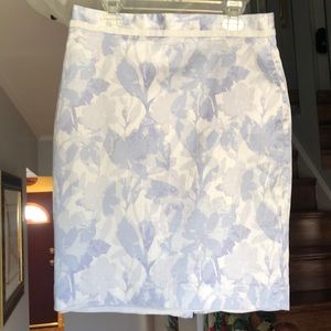 🌺 Pretty Banana Republic Pale Blue Floral Pencil Skirt Sz 2P